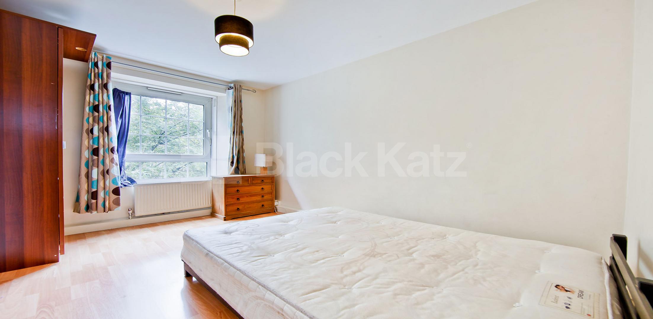 			LET , 2 Bedroom, 1 bath, 1 reception Apartment			 Peckham Road , Camberwell/Peckham